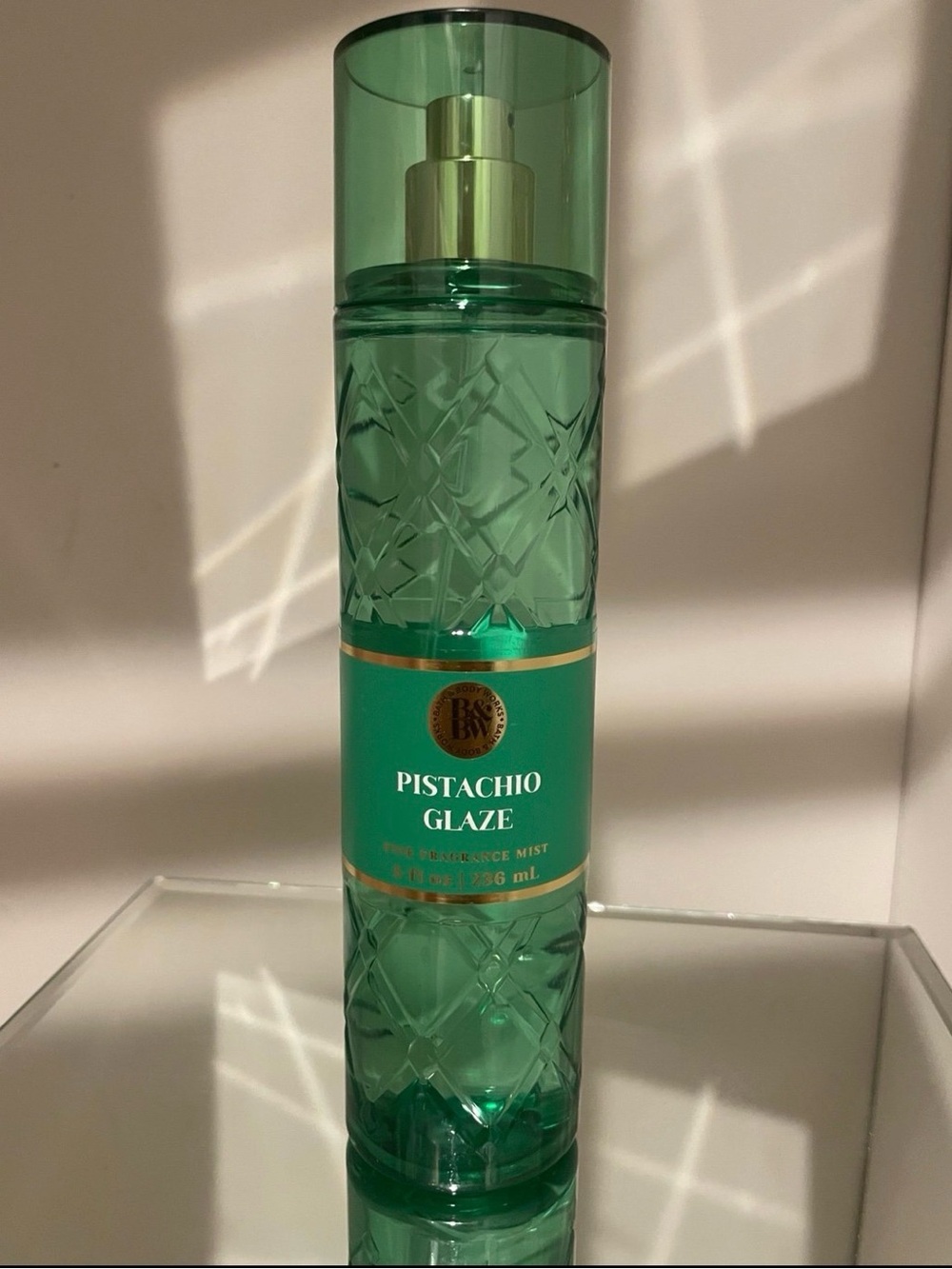 Bath & Body Works Pistachio Glaze Fragrance Mist - Green and Gold